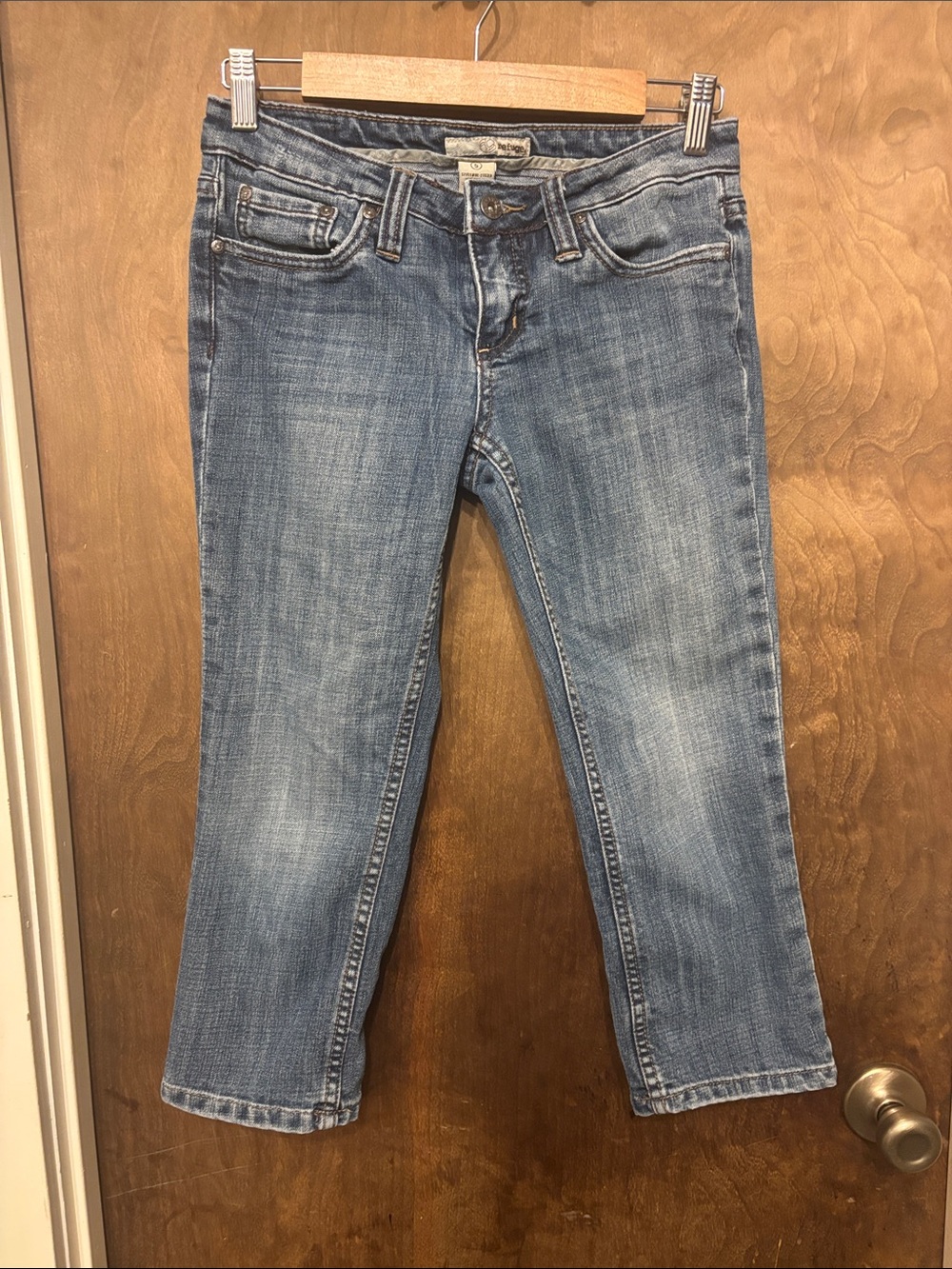 refuge Capri Mid Blue Women's Jeans